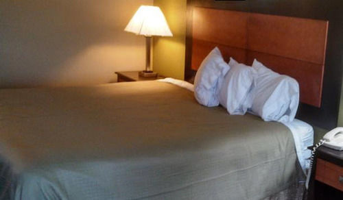 Relax Inn Heth Shell Lake Luaran gambar